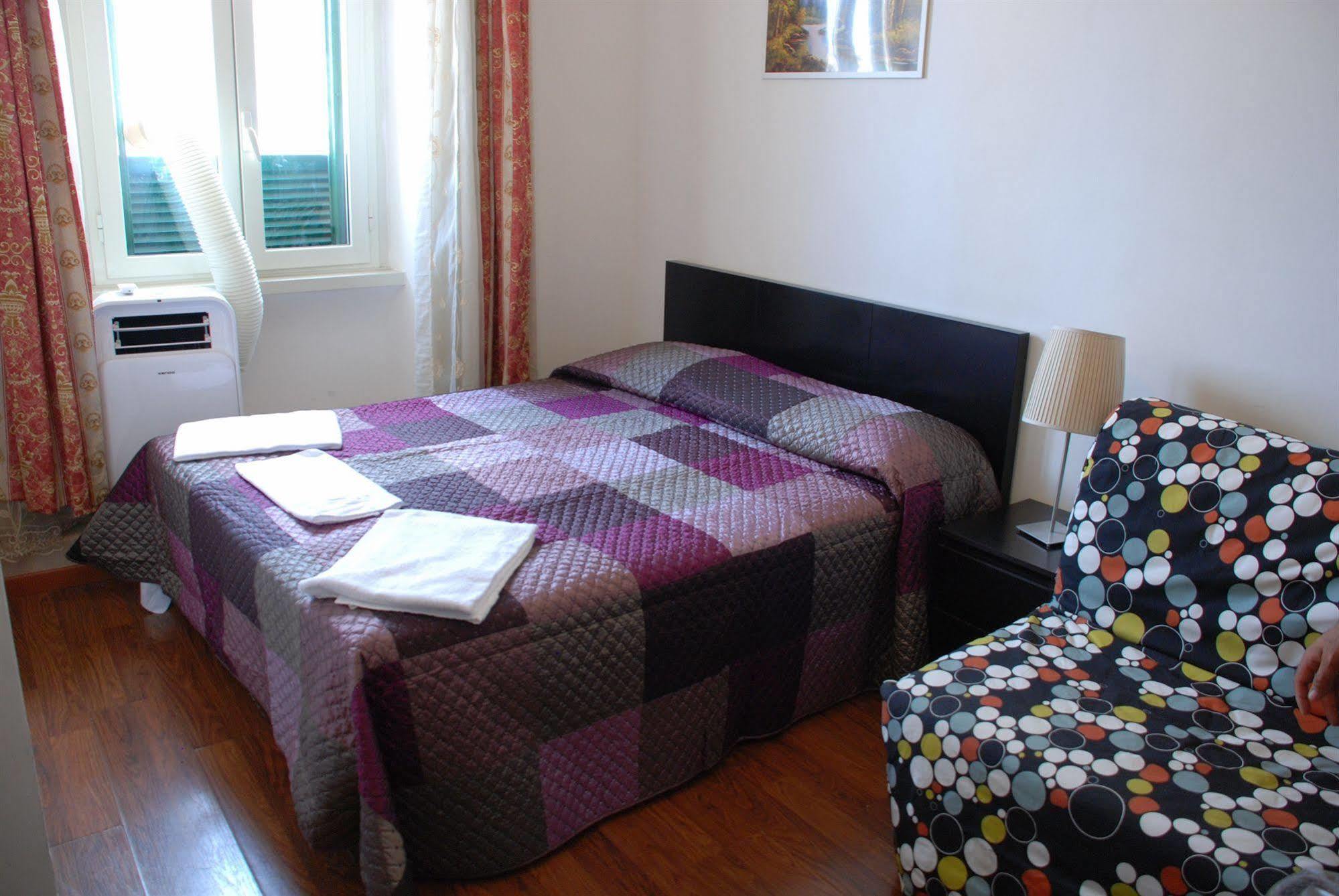 Casa Dell'Amicizia Bed & Breakfast Рим Екстериор снимка