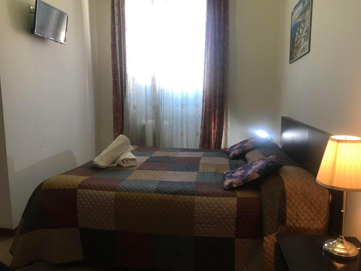 Casa Dell'Amicizia Bed & Breakfast Рим Екстериор снимка